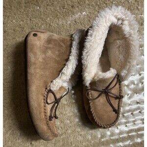 UGG Australia Alena Moccasin Slipper Womens size 7 Chestnut Brown Suede 1004806